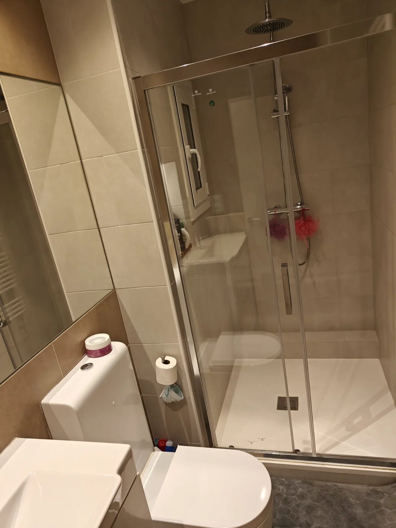 La ducha del segundo baño